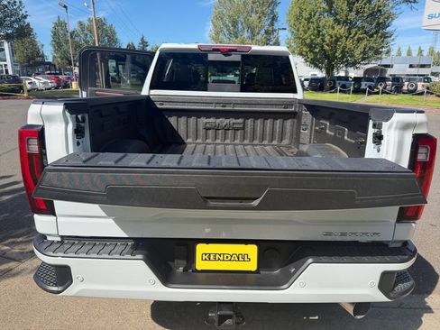 Used 2026 GMC Sierra 3500 Denali Ultimate AWD/4WD image 23