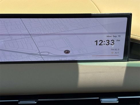 New 2026 Genesis G80 2.5T image 12