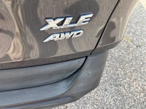 Used 2023 Toyota RAV4 XLE w/ Convenience Package AWD/4WD image 15
