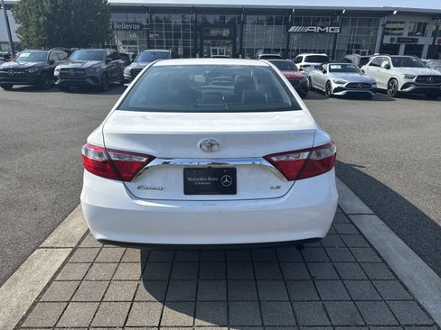 Used 2017 Toyota Camry LE FWD image 6