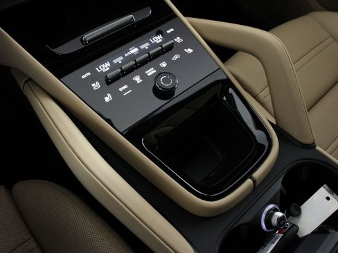 New 2026 Porsche Cayenne S image 14