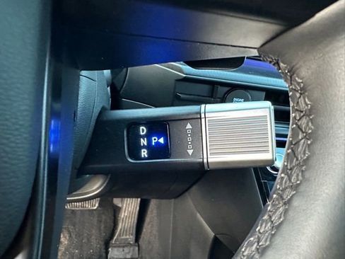 Used 2025 Hyundai Santa Fe Calligraphy w/ Tow & Go Package image 40