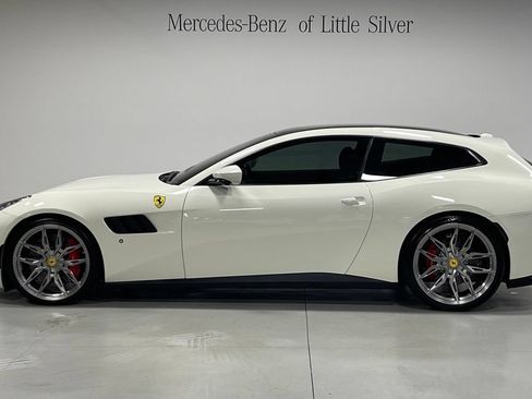 Used 2020 Ferrari GTC4Lusso T RWD image 2
