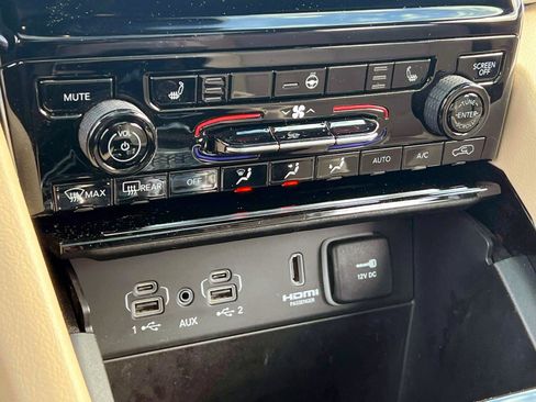 Certified 2022 Jeep Grand Cherokee Limited 4xe image 30