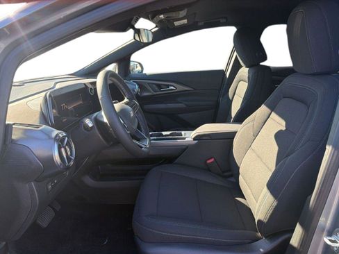 New 2026 Chevrolet Equinox EV LT w/ Comfort Package FWD image 9