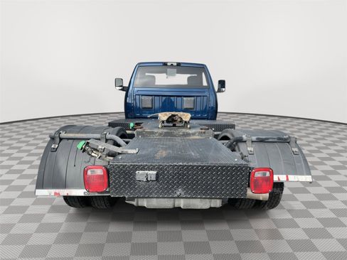 Used 2022 RAM 5500 Tradesman RWD image 5
