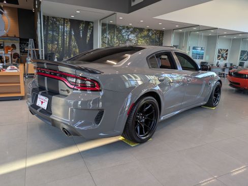 Used 2023 Dodge Charger SRT Hellcat RWD image 5