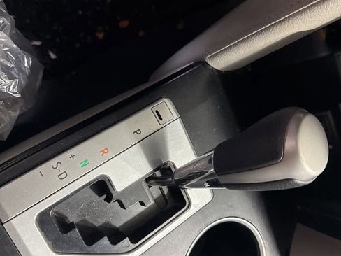 Used 2012 Toyota Camry LE image 22