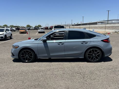 Used 2023 Honda Civic Sport Touring image 2