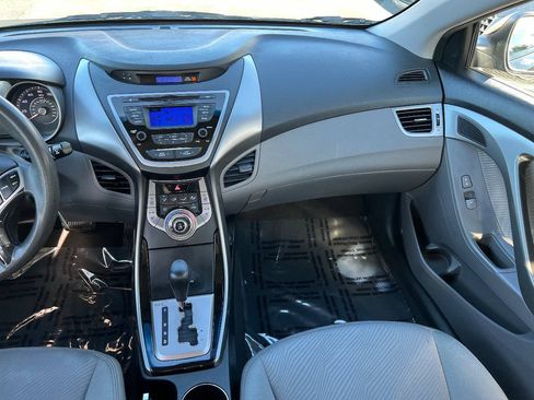 Used 2013 Hyundai Elantra GLS w/ Preferred Pkg FWD image 31