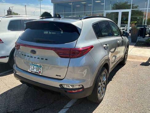 Used 2021 Kia Sportage S w/ S AWD Premium Package image 2