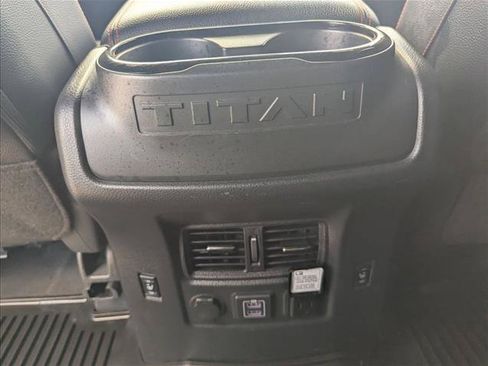 Used 2024 Nissan Titan PRO-4X w/ Pro-4x Convenience Package AWD/4WD image 15