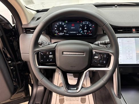 New 2025 Land Rover Discovery Sport S image 18