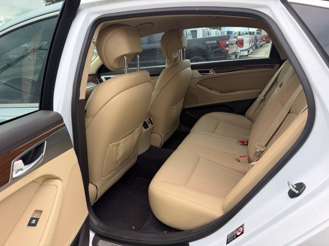 Used 2019 Genesis G80 3.8 RWD image 17