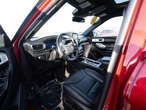 Used 2023 Ford Explorer ST w/ Equipment Group 401A image 8