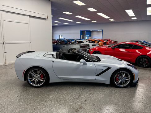 Used 2019 Chevrolet Corvette Stingray Convertible w/ Battery Protection Package image 6