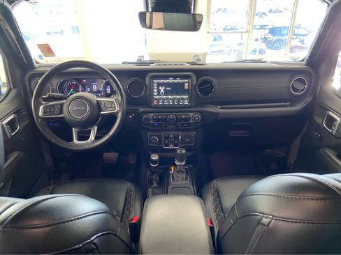 Used 2023 Jeep Wrangler Unlimited Sahara image 18