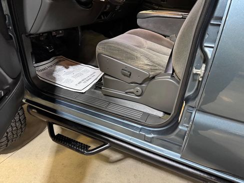 Used 2006 Chevrolet Silverado 3500 LT w/ Heavy-Duty Power Package image 43