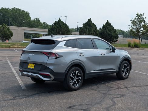 Certified 2024 Kia Sportage EX AWD/4WD image 4