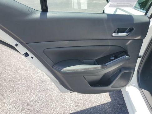 Certified 2025 Nissan Altima 2.5 SR w/ SR Premium Package FWD image 9