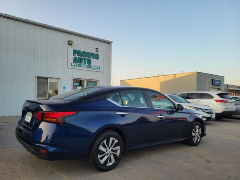 Used 2022 Nissan Altima 2.5 S FWD image 7