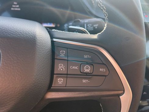 New 2026 Jeep Grand Cherokee Limited image 27