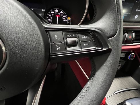 Used 2021 Alfa Romeo Stelvio Ti w/ Nero Edizione image 26