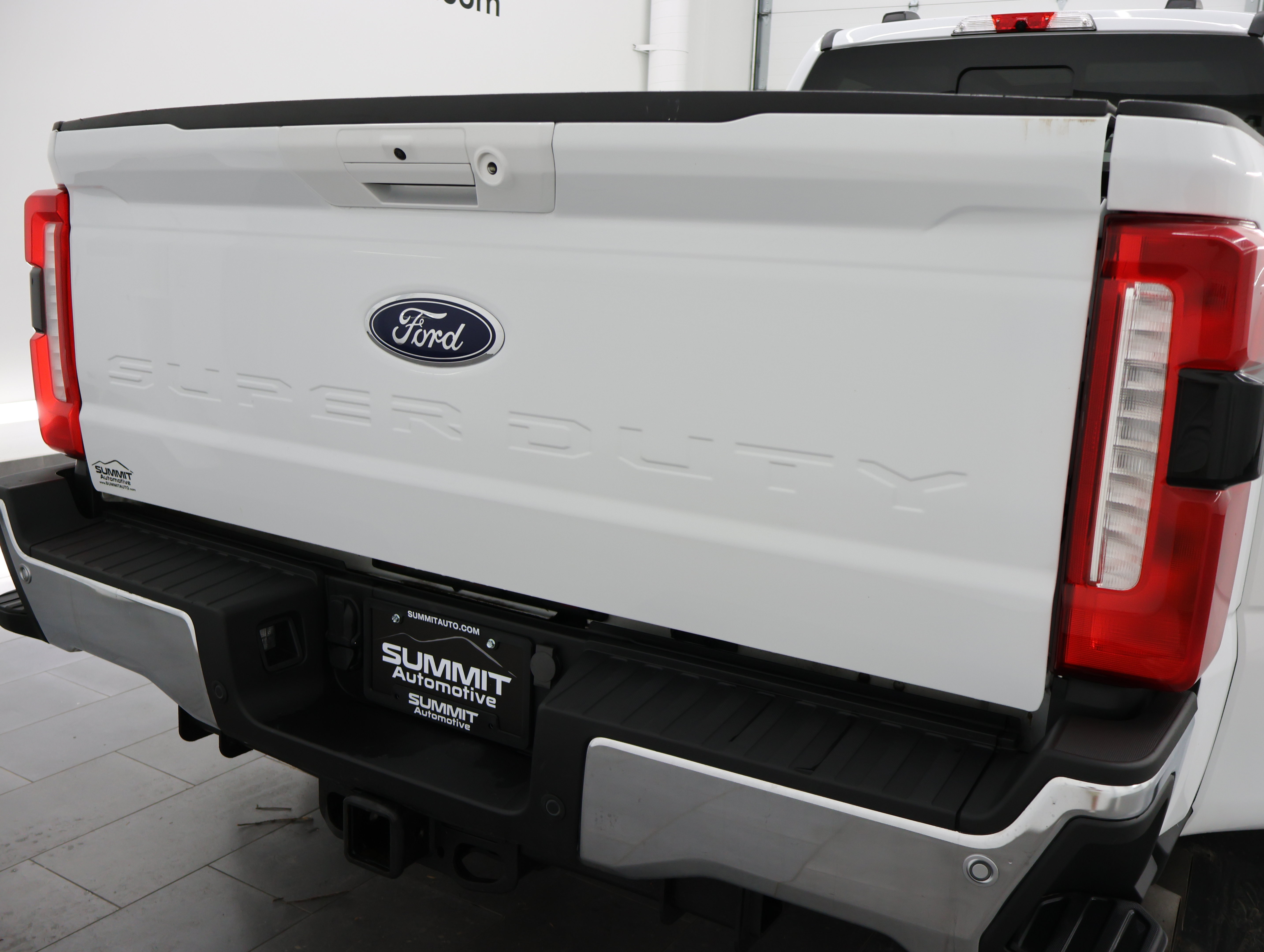 Used 2024 Ford F350 Lariat w/ Lariat Ultimate Package AWD/4WD image 31
