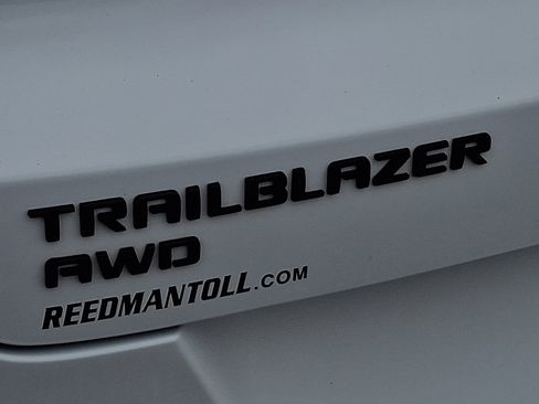 Certified 2023 Chevrolet TrailBlazer RS w/ Sun and Liftgate Package image 32