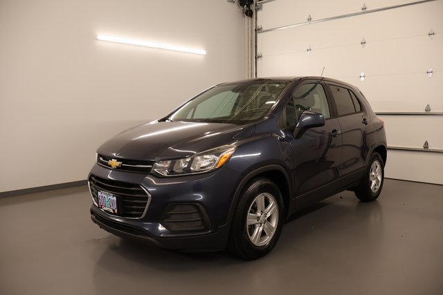 Used 2019 Chevrolet Trax LS w/ Tint and Cruise Package FWD image 5