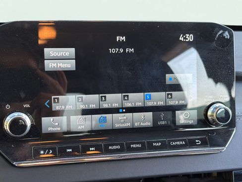 Used 2023 Mitsubishi Outlander 4WD Plug-In Hybrid image 19