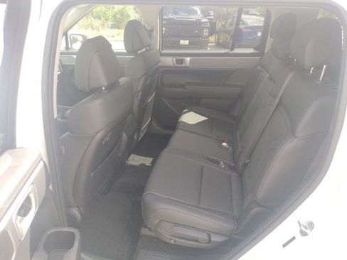 Used 2025 Hyundai Santa Fe SEL FWD image 34