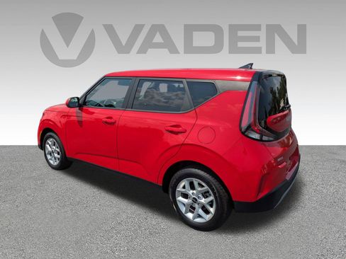 Used 2024 Kia Soul LX w/ Option Group 015 FWD image 25