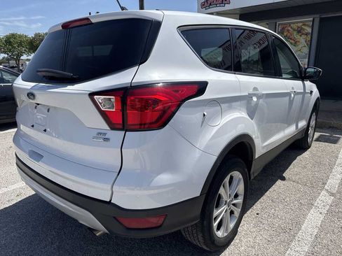 Used 2019 Ford Escape SE AWD/4WD image 4