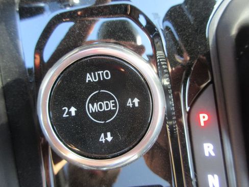 New 2026 GMC Canyon Denali AWD/4WD image 17