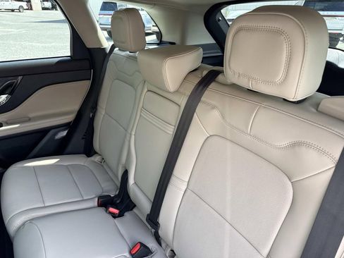 New 2026 Lincoln Corsair Reserve image 14