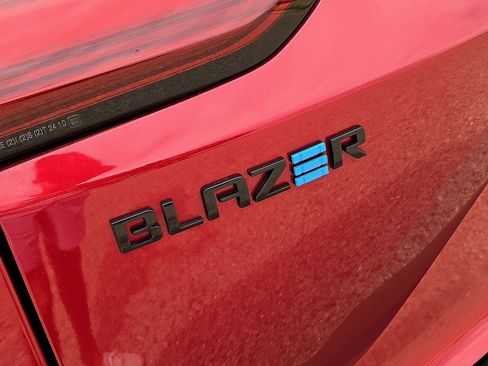 Used 2024 Chevrolet Blazer EV RS AWD/4WD image 11