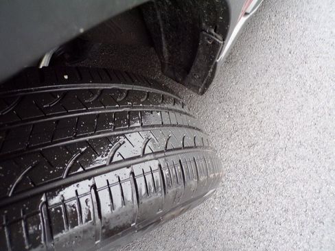 Used 2022 Subaru Outback Premium image 2