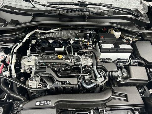 Used 2024 Toyota Corolla Cross XLE w/ Convenience Package image 29