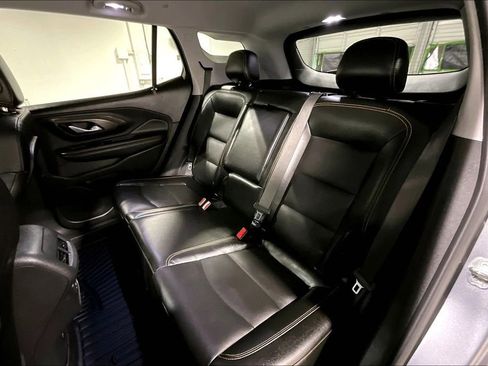 Used 2021 GMC Terrain SLT image 34