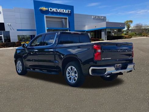 Used 2023 Chevrolet Silverado 1500 LTZ AWD/4WD image 25