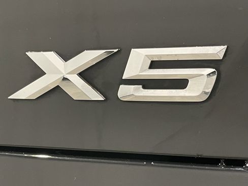 Used 2022 BMW X5 xDrive40i w/ Climate Comfort Package image 25