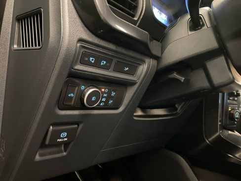 Certified 2022 Ford F150 XLT w/ Equipment Group 302A High image 18