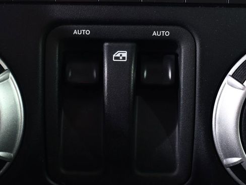 Used 2012 Jeep Wrangler Sport image 27