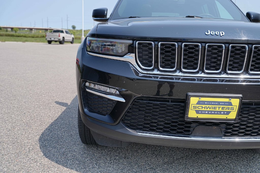 Used 2024 Jeep Grand Cherokee Limited 4xe AWD/4WD image 4