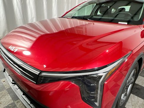 Used 2025 Kia K4 LXS image 13