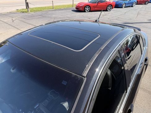 Used 2009 Pontiac G8 w/ Premium Package RWD image 8