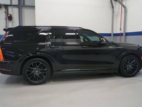 Used 2026 Cadillac Escalade IQL Sport 1 w/ LPO, ONYX Package AWD/4WD image 8