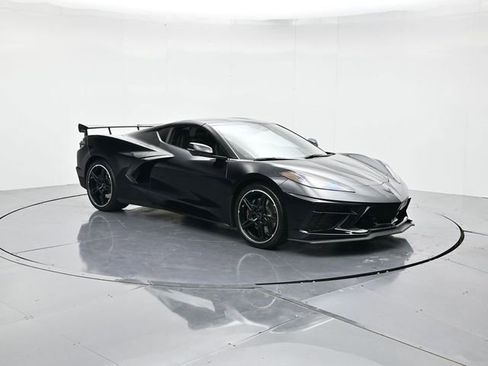 Used 2025 Chevrolet Corvette Stingray Coupe w/ Z51 Performance Package image 1