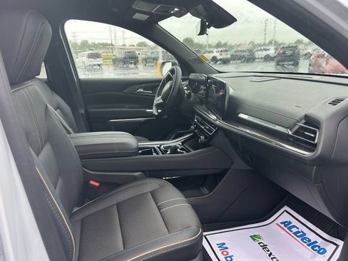 New 2026 Chevrolet Traverse High Country FWD image 11
